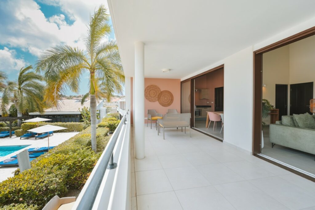 BlueBay 23 PART 1-73 (2) (Medium)