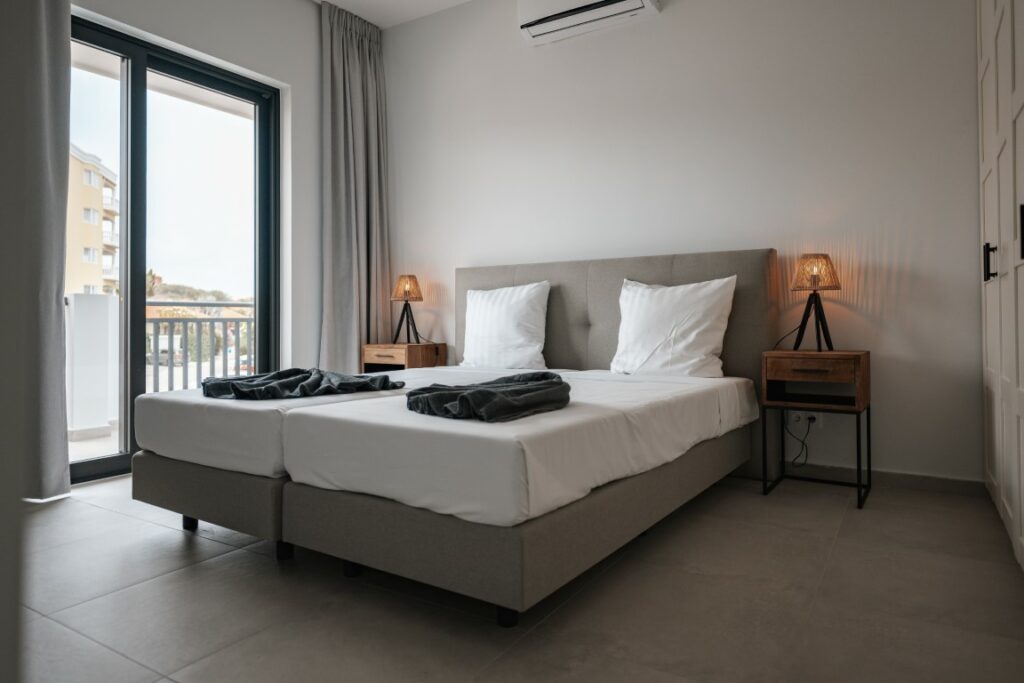 Breeze 29-24 (Medium)