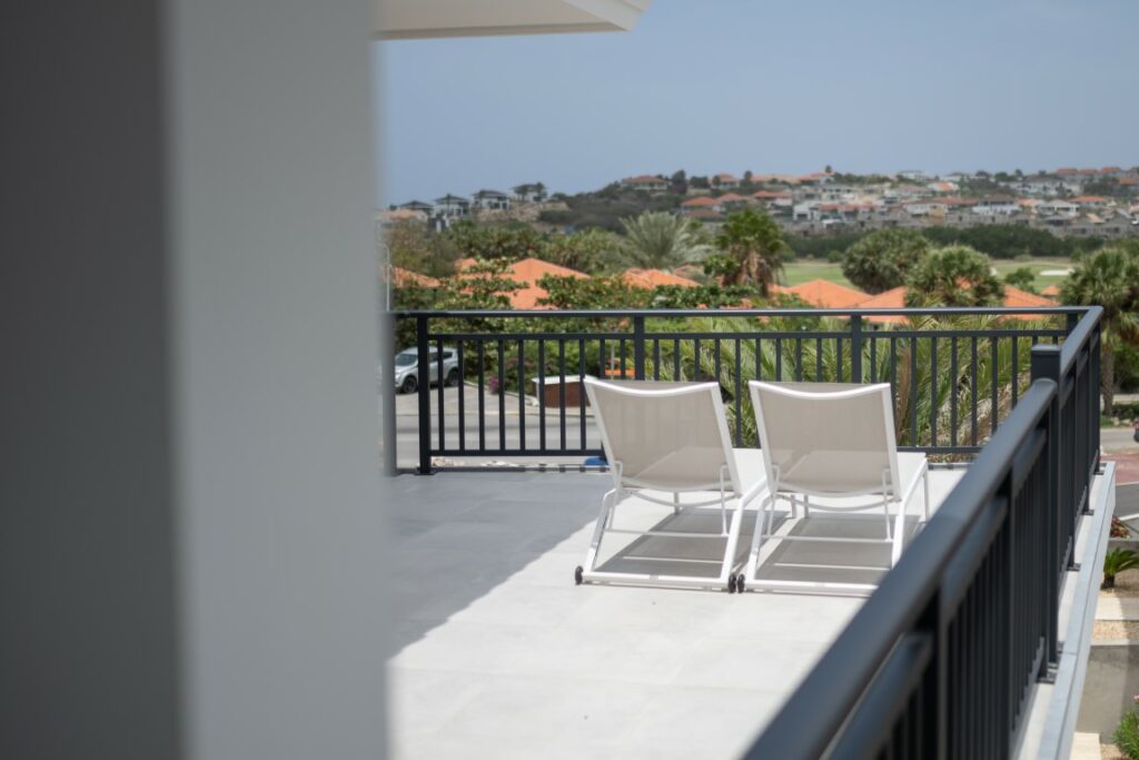 Breeze 9-48 (Medium)